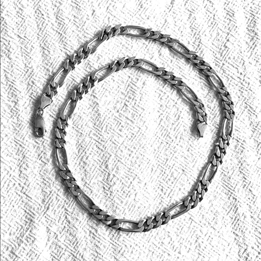 .925 Sterling Silver Figaro Chain 18 Inches